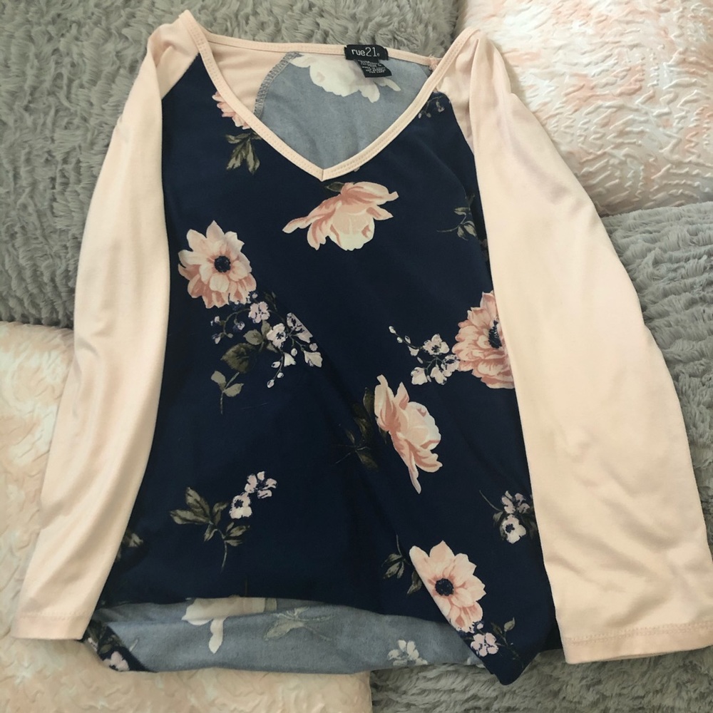 Rue 21 Cute Floral 2/3rds Sleeve Top XS